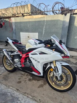 Honda CBR 2024 White