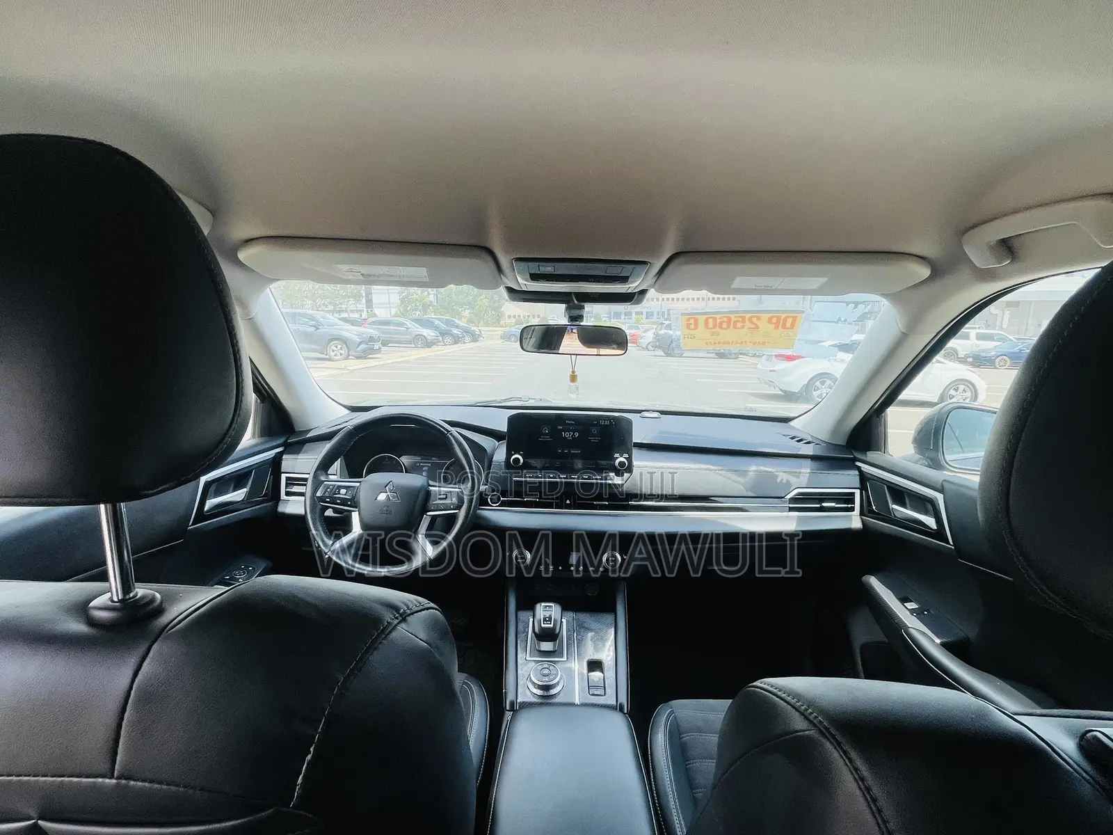 Mitsubishi Outlander 2022 Black