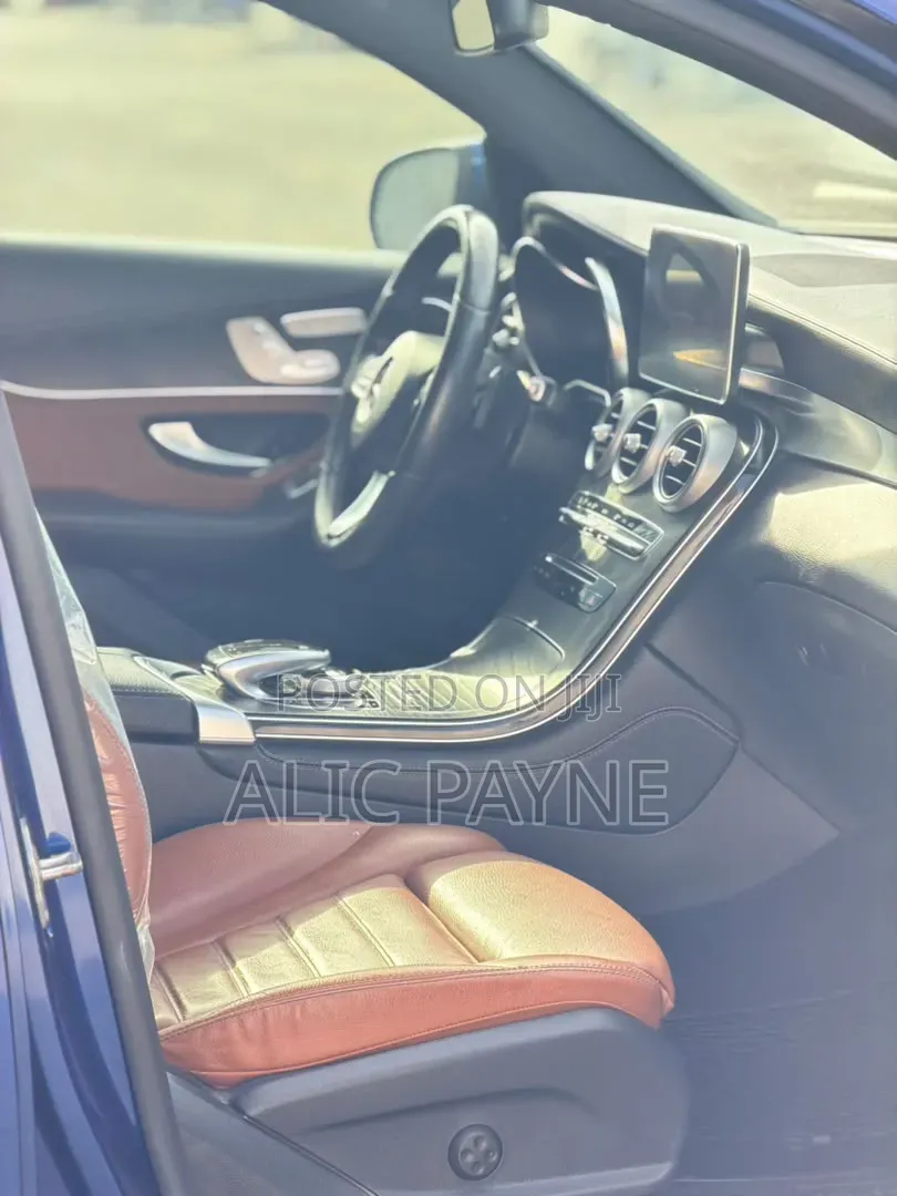Mercedes-Benz GLC-Class 2018 Blue
