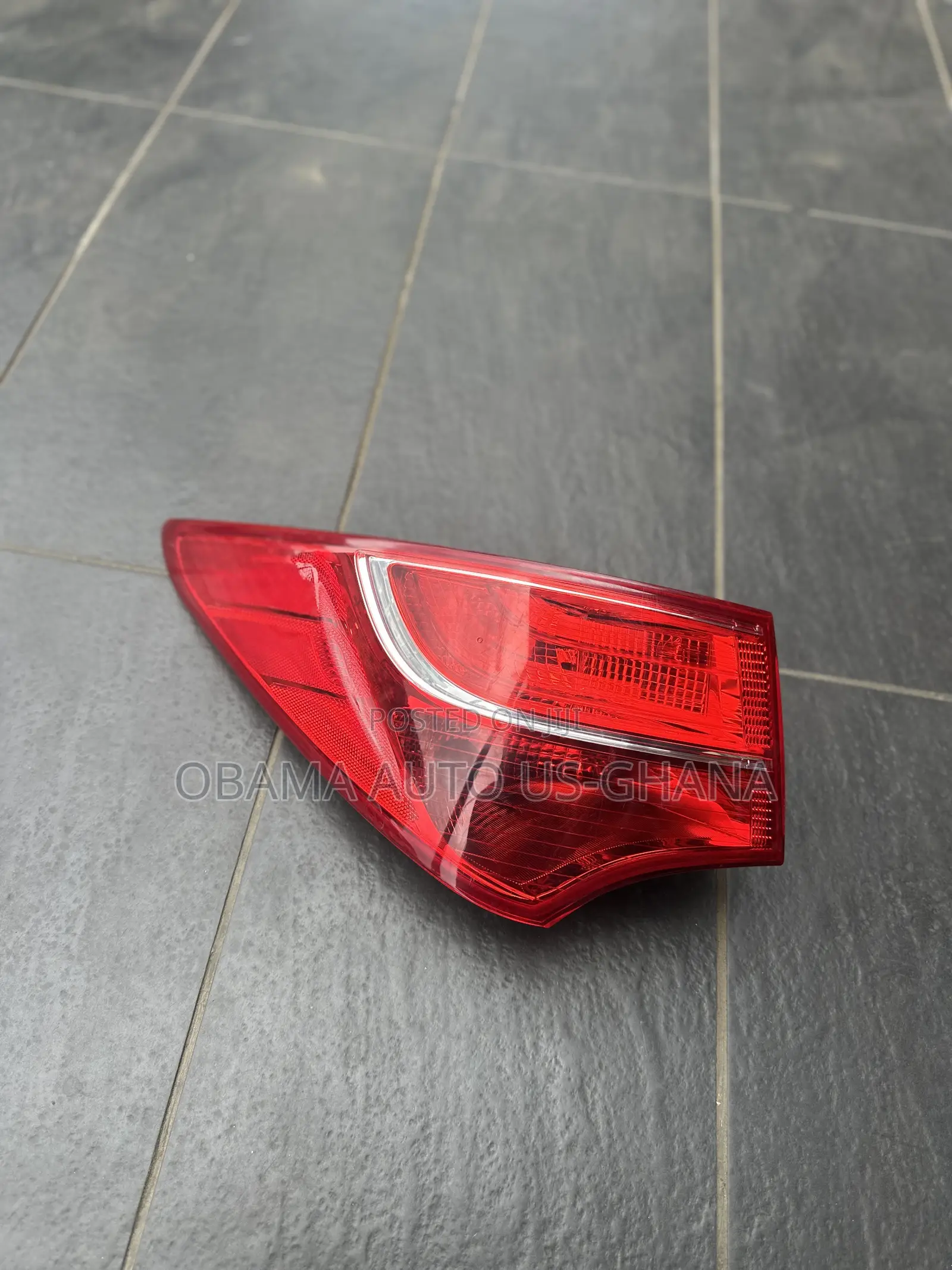 Hyundai Santa Fe / Santafe Taillight 2013 2014 2015 2016 Tail Light