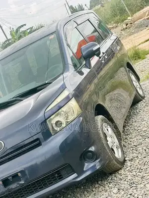 Toyota Voxy 2013 Gray
