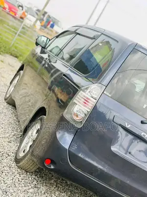 Toyota Voxy 2013 Gray