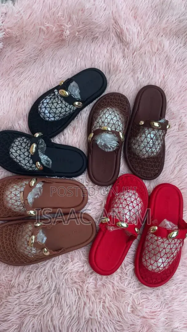 Sells Ladies Slippers, Men T-Shirt and Bonnets