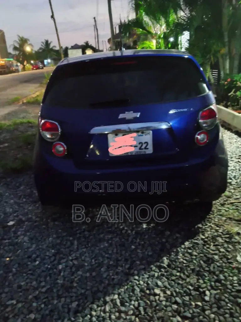 Chevrolet Sonic 2014 Blue