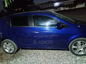 Chevrolet Sonic 2014 Blue