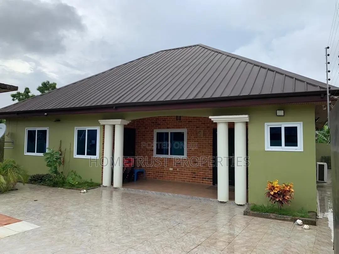Furnished 3bdrm House in Pokuase Ayawoso for sale