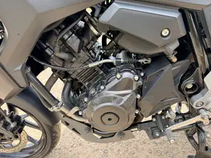 Suzuki V-Strom 2022 Yellow