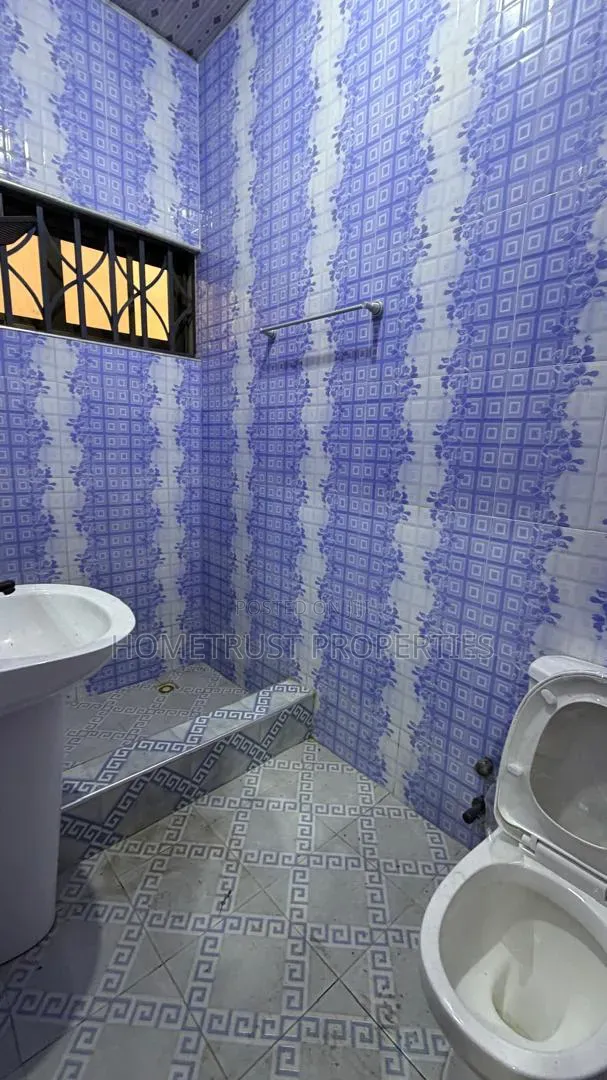 3bdrm House in Adjen Kotoku, Amasaman for sale