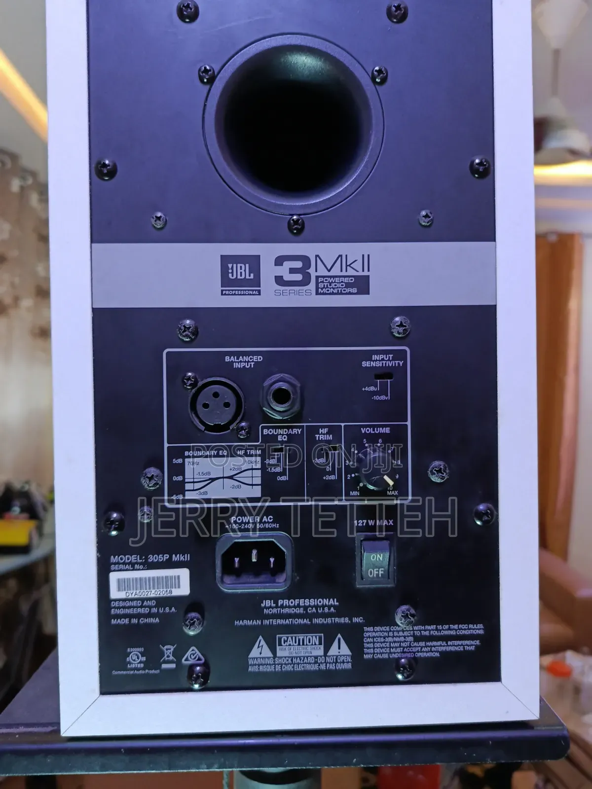 JBL 305P MKll - Wh Powered 5" Two-Way Studio Monitor With Stands
