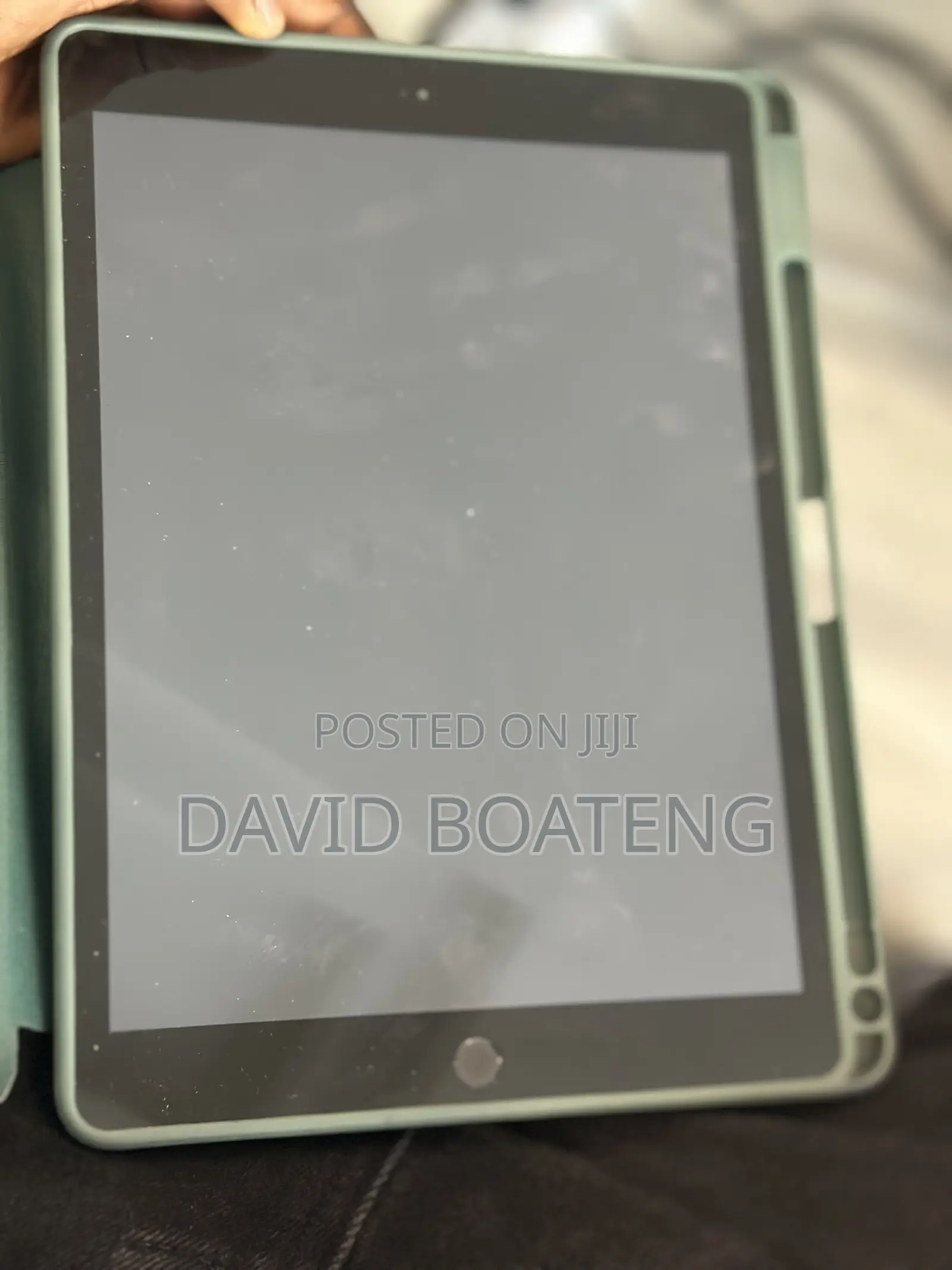 Apple iPad 9.7 32 GB Gray