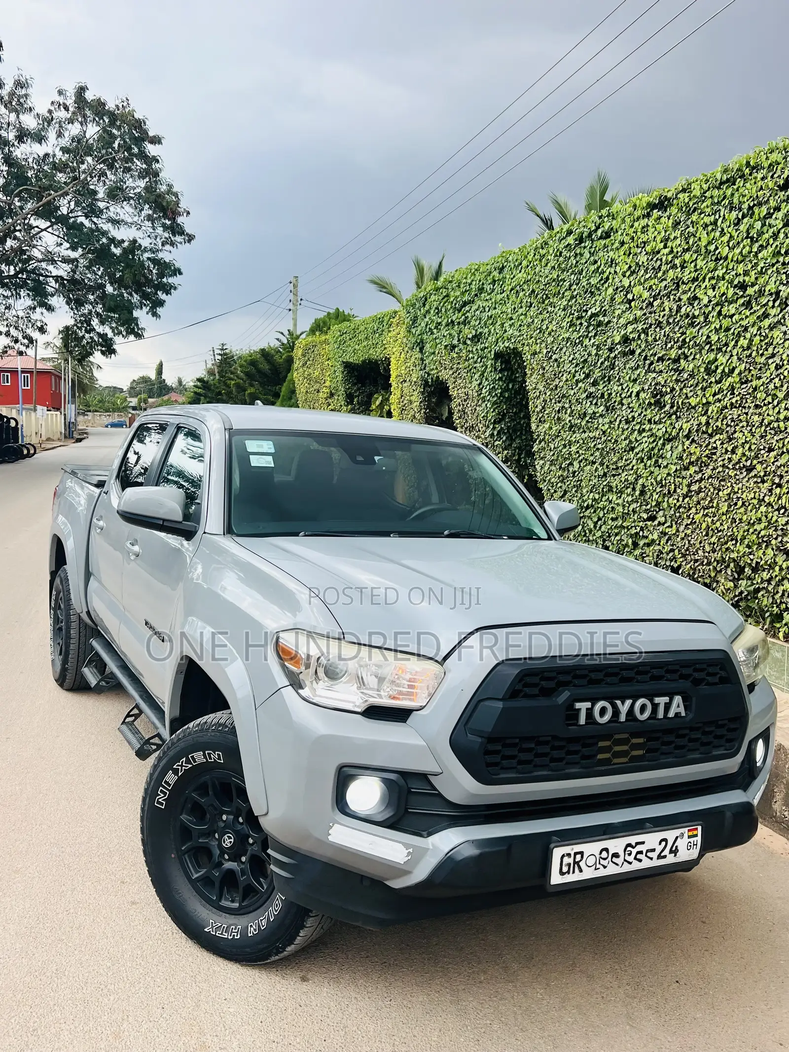Toyota Tacoma SR5 2019 Gray