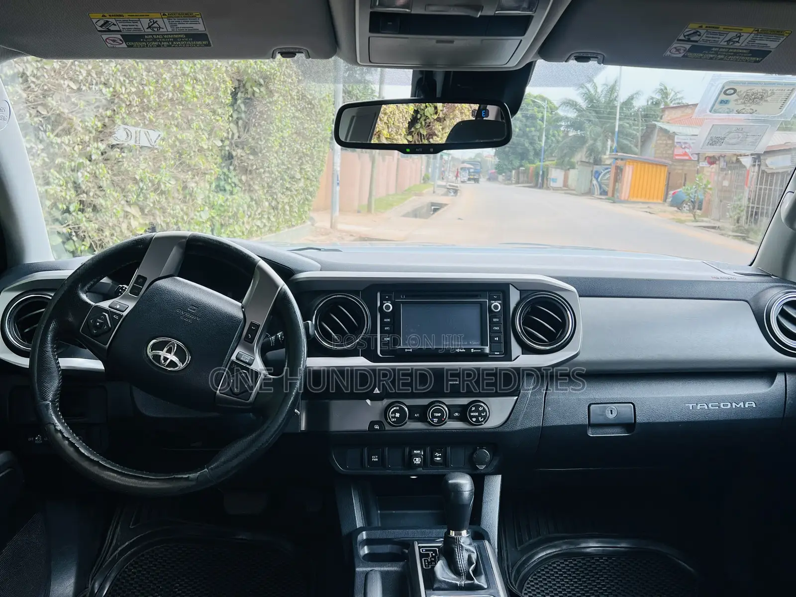 Toyota Tacoma SR5 2019 Gray