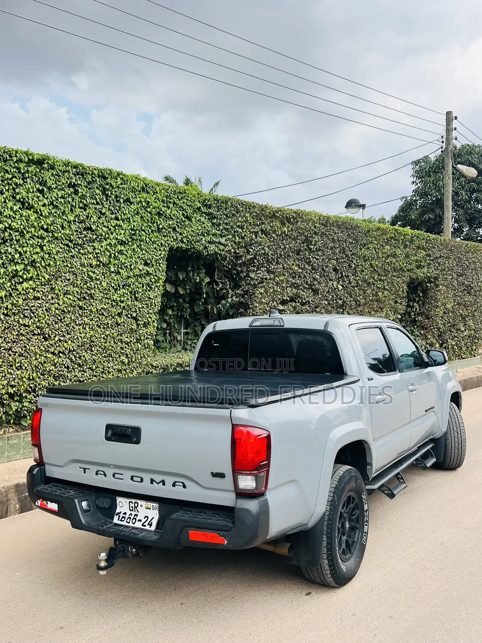 Toyota Tacoma SR5 2019 Gray
