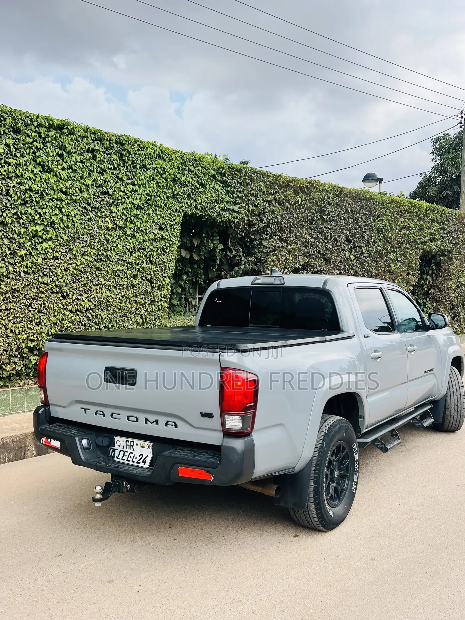 Toyota Tacoma SR5 2019 Gray