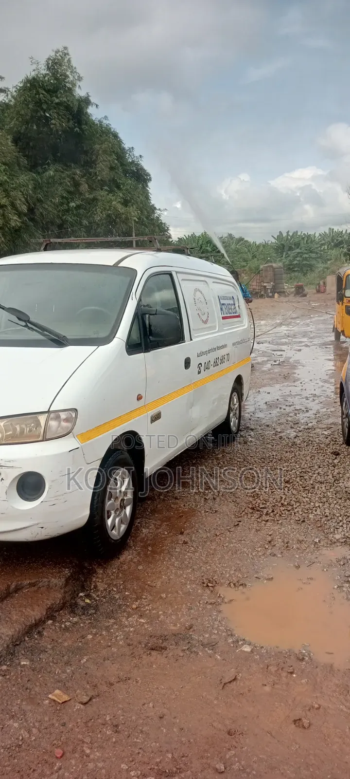 Hyundai H-100 2004 White