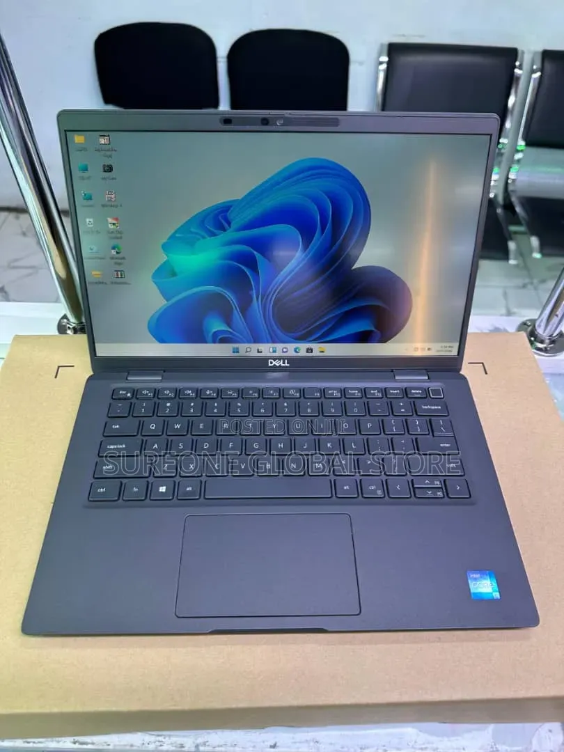 Laptop Dell Latitude ST Tablet 16GB Intel Core Ultra 7 HDD+SSD 512GB