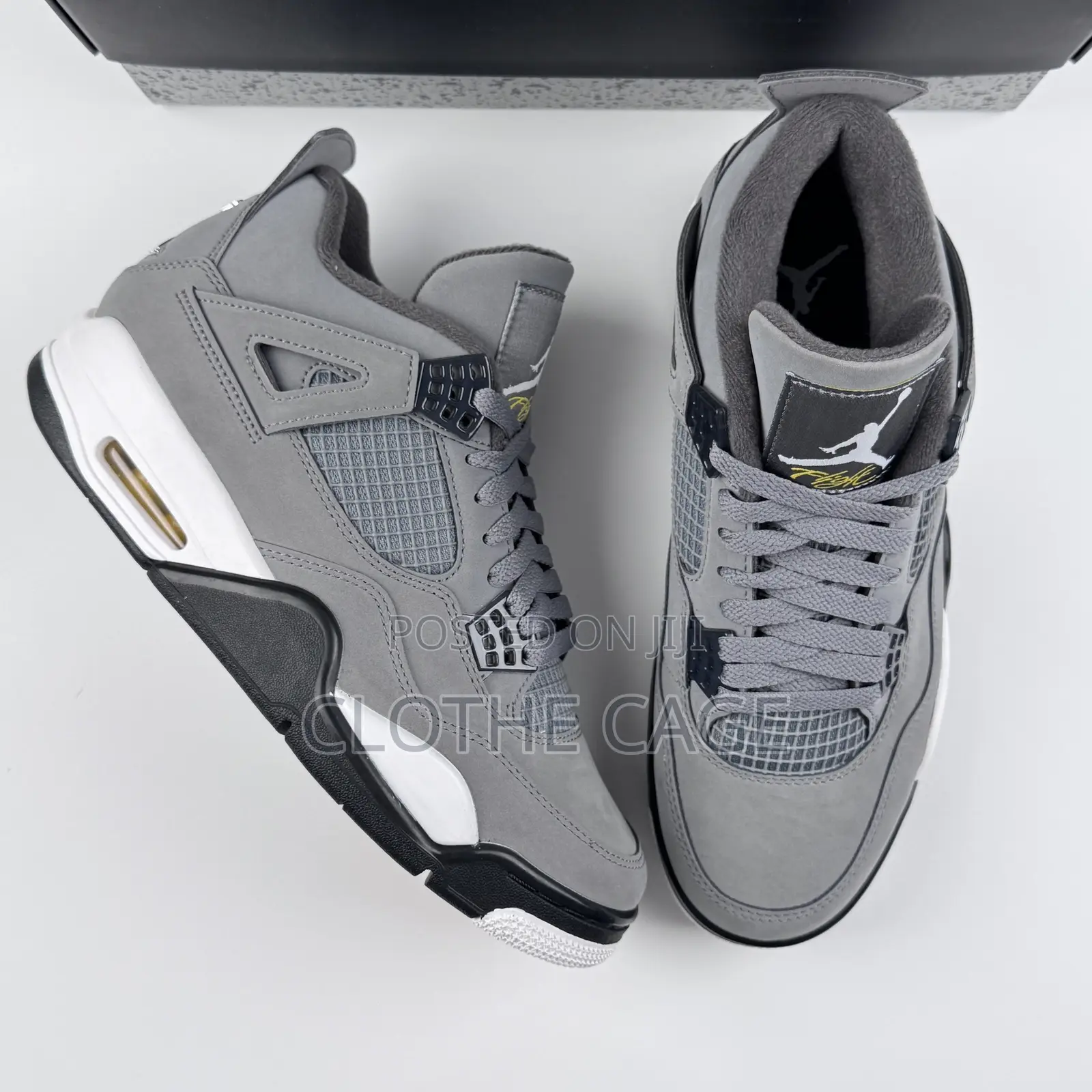 Air Jordan 4 Retro
