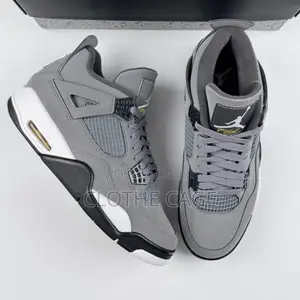 Air Jordan 4 Retro