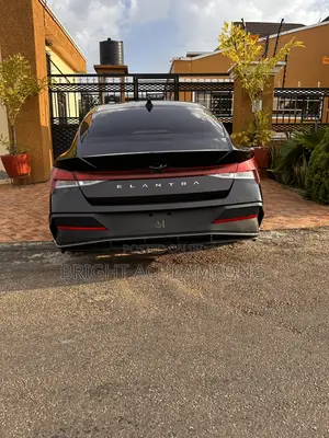Hyundai Elantra SEL 2024 Black