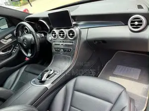 Mercedes-Benz C300 Luxury 4Matic Sedan AWD (2.0L 4cyl 7A) 2016 Black
