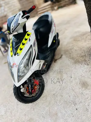 SYM Symnh 2016 White