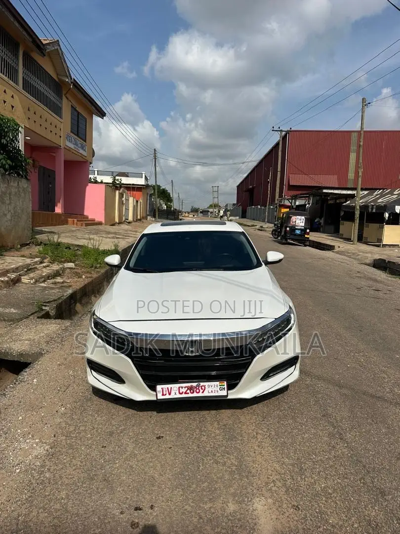 Honda Accord EX-L (1.5L 4cyl Turbo CVT) 2019 White