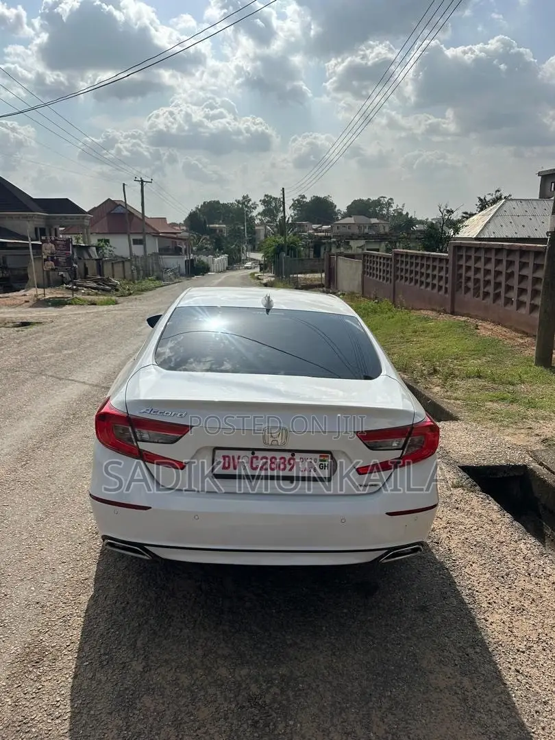 Honda Accord EX-L (1.5L 4cyl Turbo CVT) 2019 White