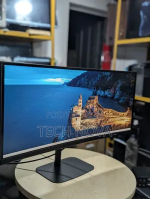 Dell UltraSharp 34" Curved Ultra Wide QHD 3440 × 1440 IPS Monitor