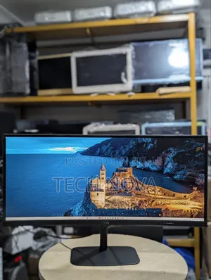 Dell UltraSharp 34" Curved Ultra Wide QHD 3440 × 1440 IPS Monitor