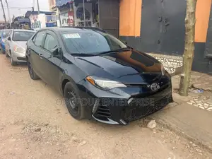 Toyota Corolla LE (1.8L 4cyl 2A) 2018 Gray