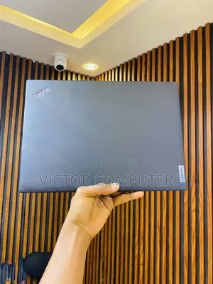 Laptop Lenovo ThinkPad T14s G4 16GB Intel Core i5 SSD 256GB
