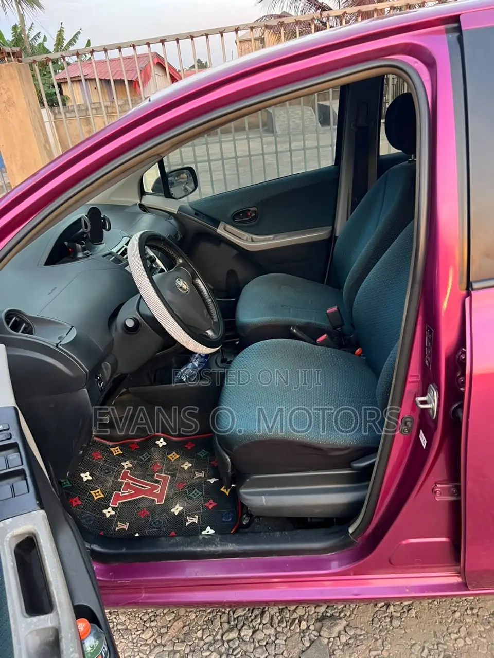 Toyota Vitz 1.0 FWD 3dr 2008 Pink