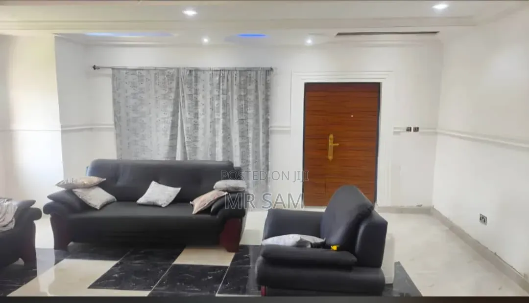 8bdrm House in Sam Properties, Millenium City for sale
