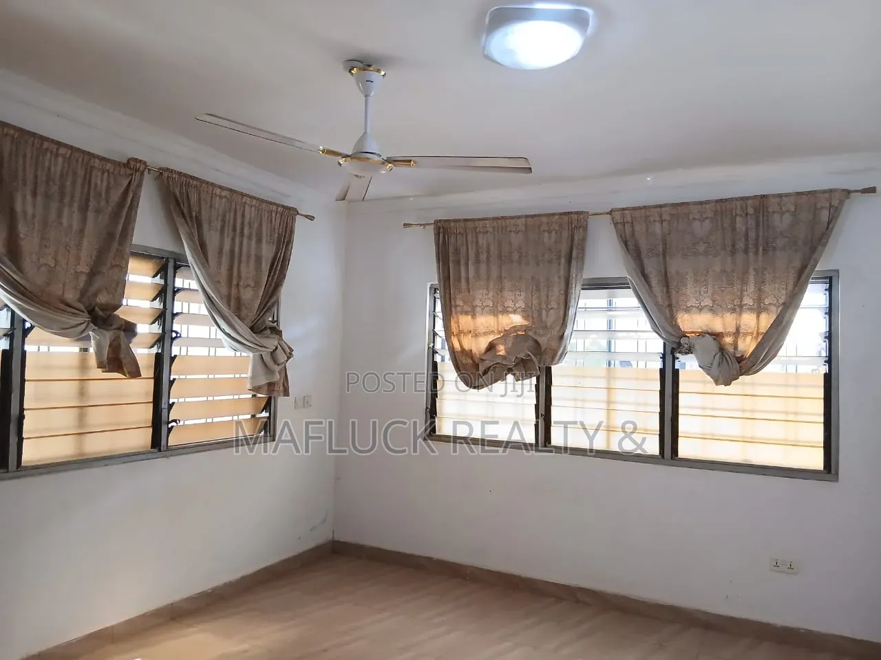 2bdrm Apartment in East Legon, School Junction for rent