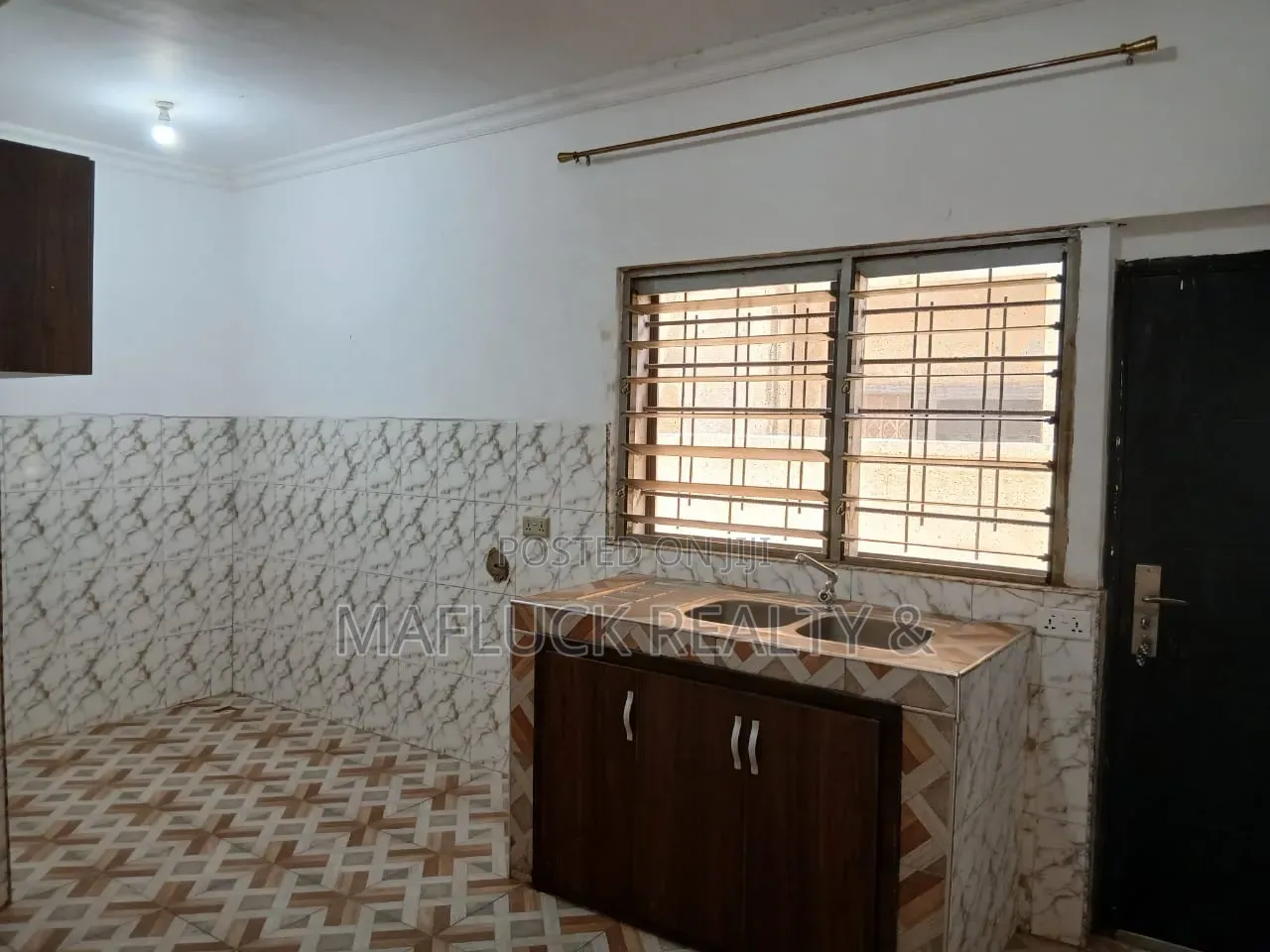 2bdrm Apartment in East Legon, School Junction for rent