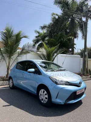 Toyota Vitz 2015 Blue