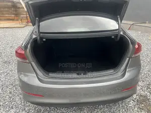 Hyundai Elantra 2027 Gray