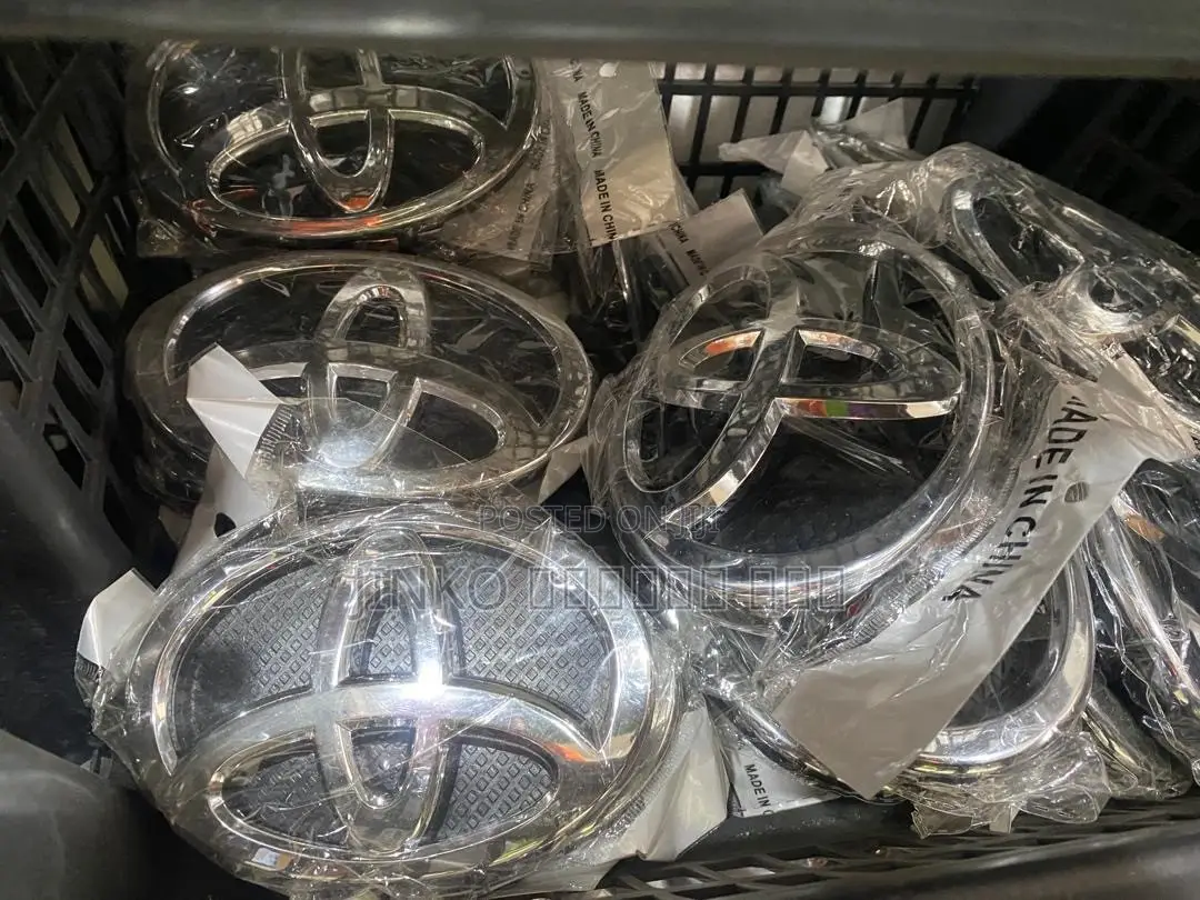 Toyota,Honda,Hyundai,ford Benz,Lexus,All Emblems/Crowns Available.
