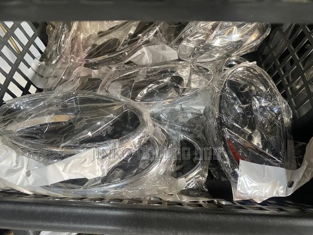 Toyota,Honda,Hyundai,ford Benz,Lexus,All Emblems/Crowns Available.