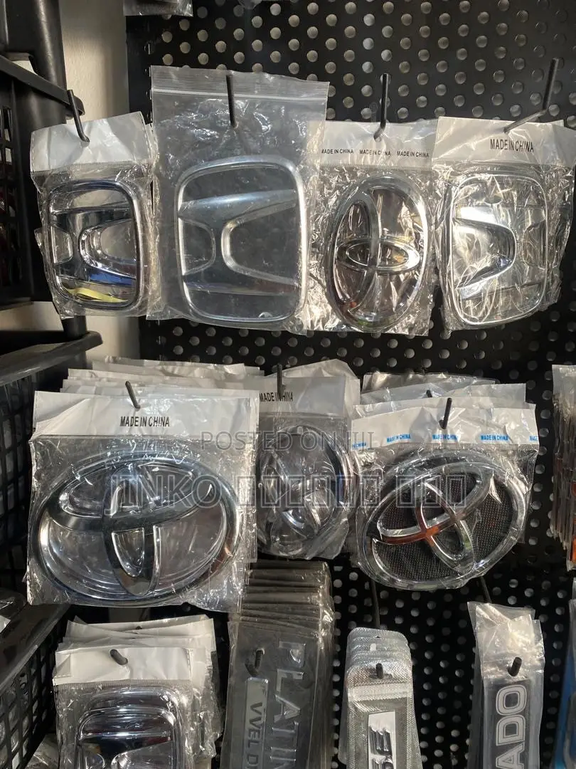 Toyota,Honda,Hyundai,ford Benz,Lexus,All Emblems/Crowns Available.