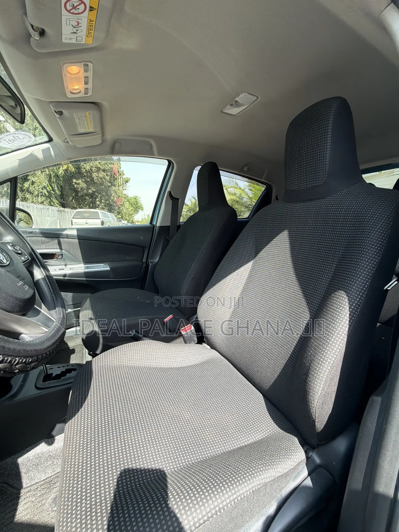 Toyota Vitz 2015 Blue