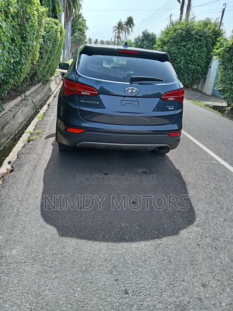 Hyundai Santa Fe SE AWD 2018 Blue