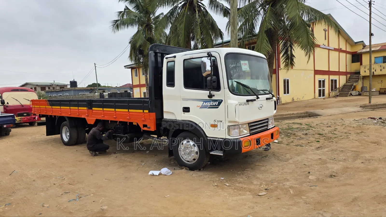 Hyundia 5Ton 8 Hos Full Air