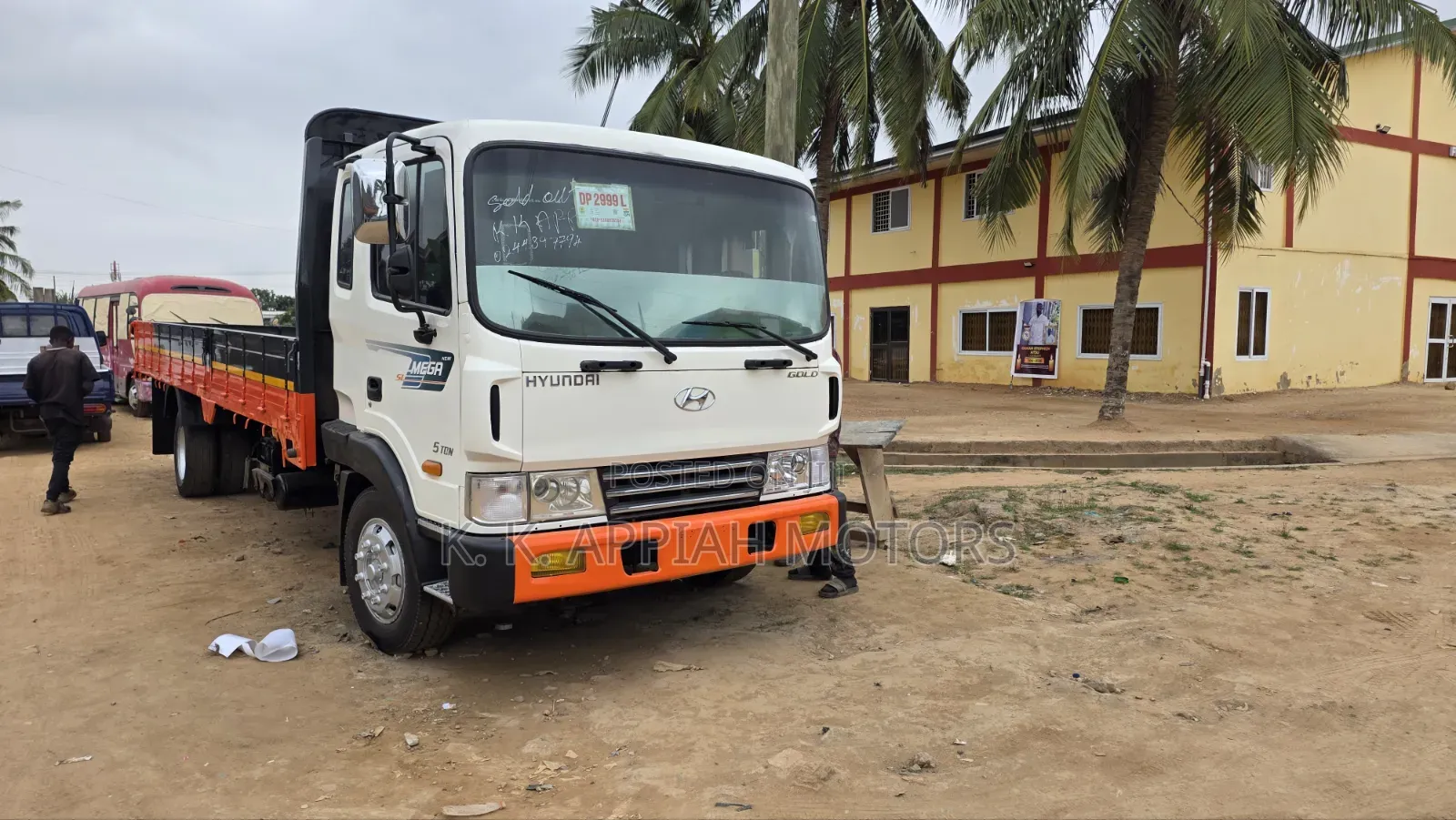 Hyundia 5Ton 8 Hos Full Air