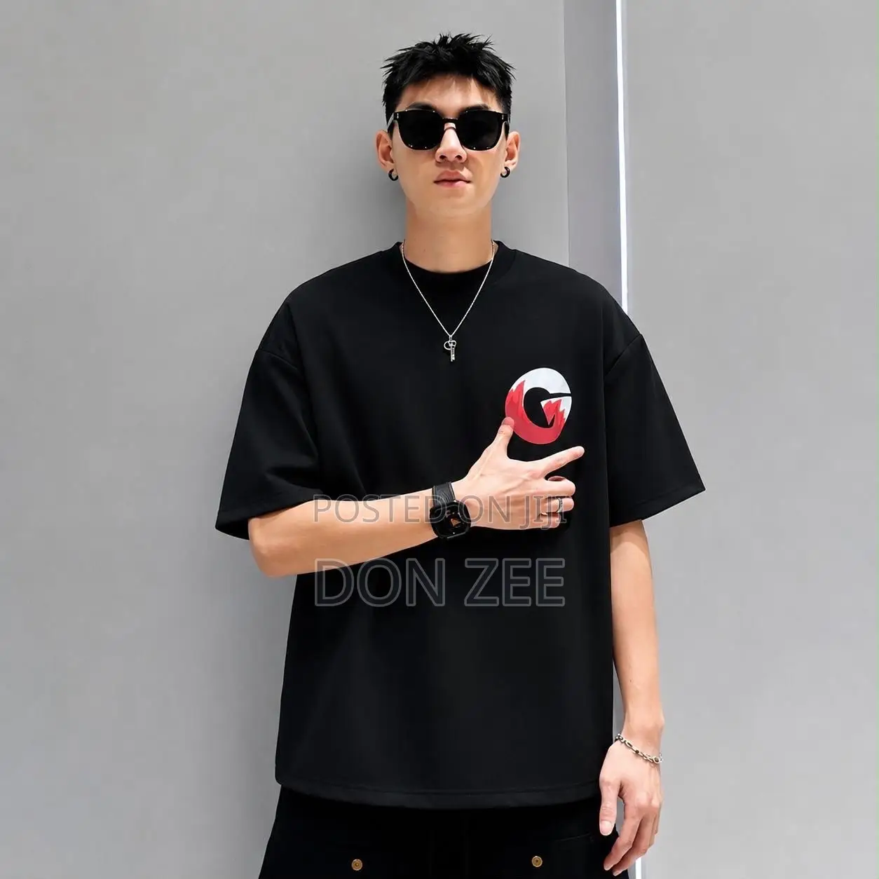 PRDGY Unusually Good Friends Oversized T-Shirt