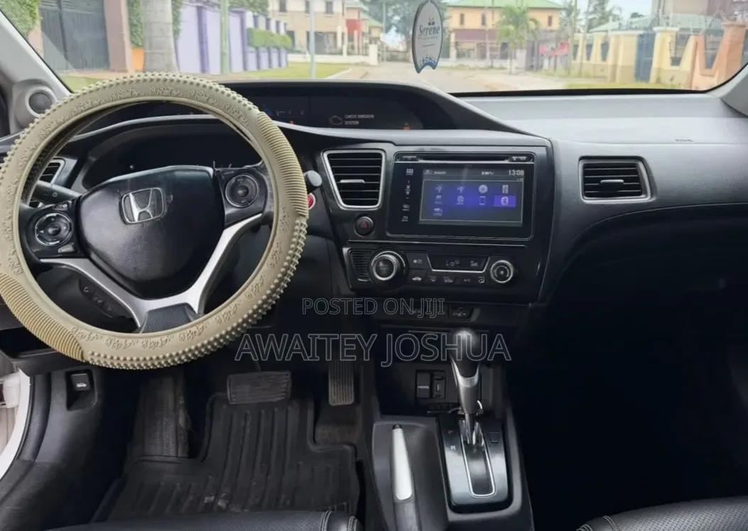Honda Civic 2015 White