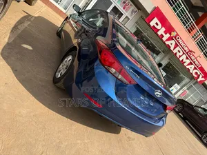 Hyundai Elantra 2016 Blue