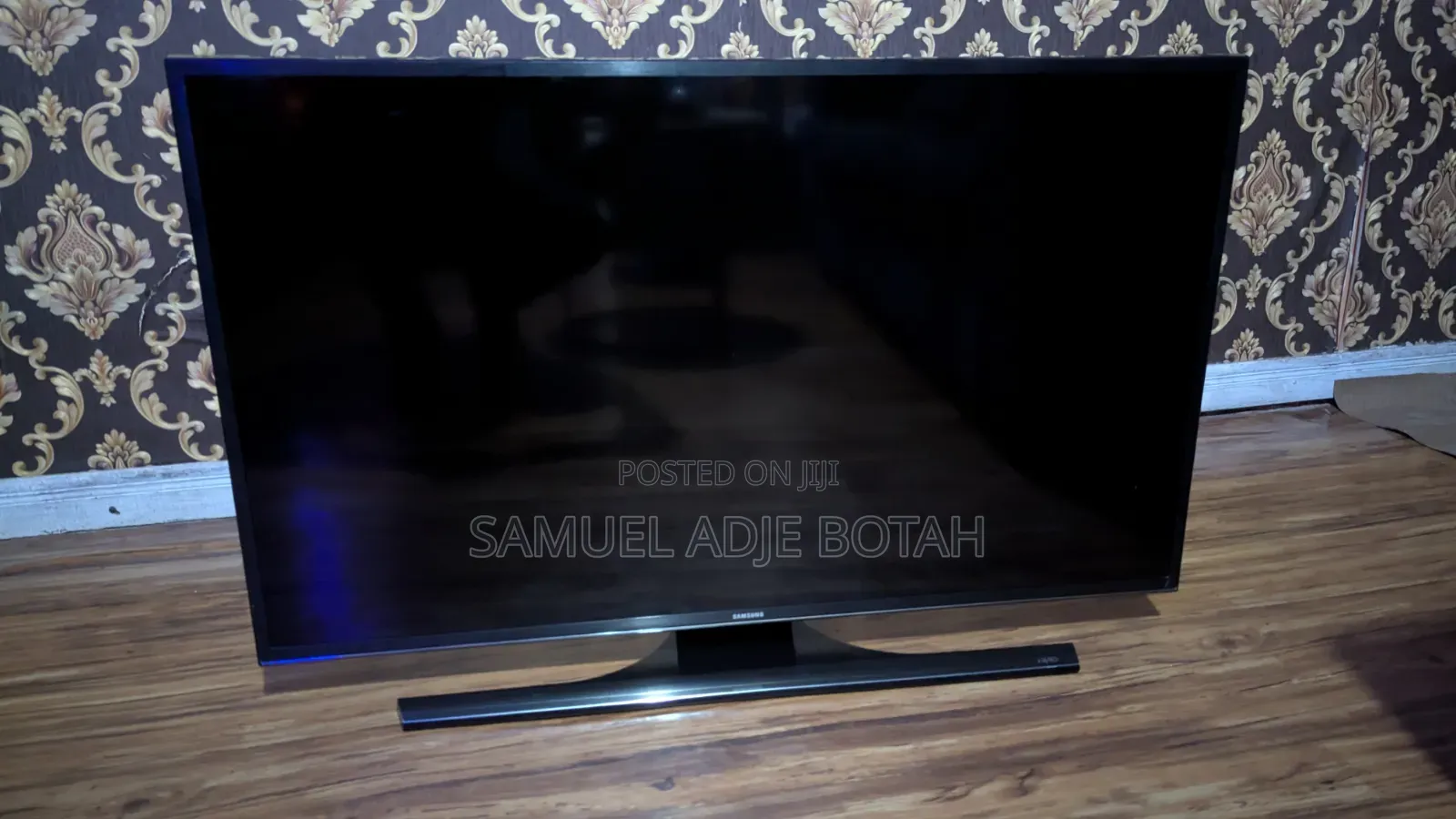 Samsung Crystal Uhd TV DM