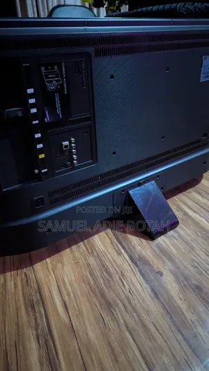 Samsung Crystal Uhd TV DM