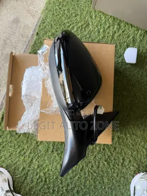 Honda Accord 2019,2018,2021,Driving Mirror Sensor and lightAvailable